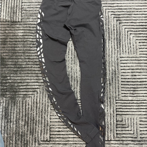 lululemon athletica Women’s Black Leggings with Silver Geometric Accents - Picture 4 of 4